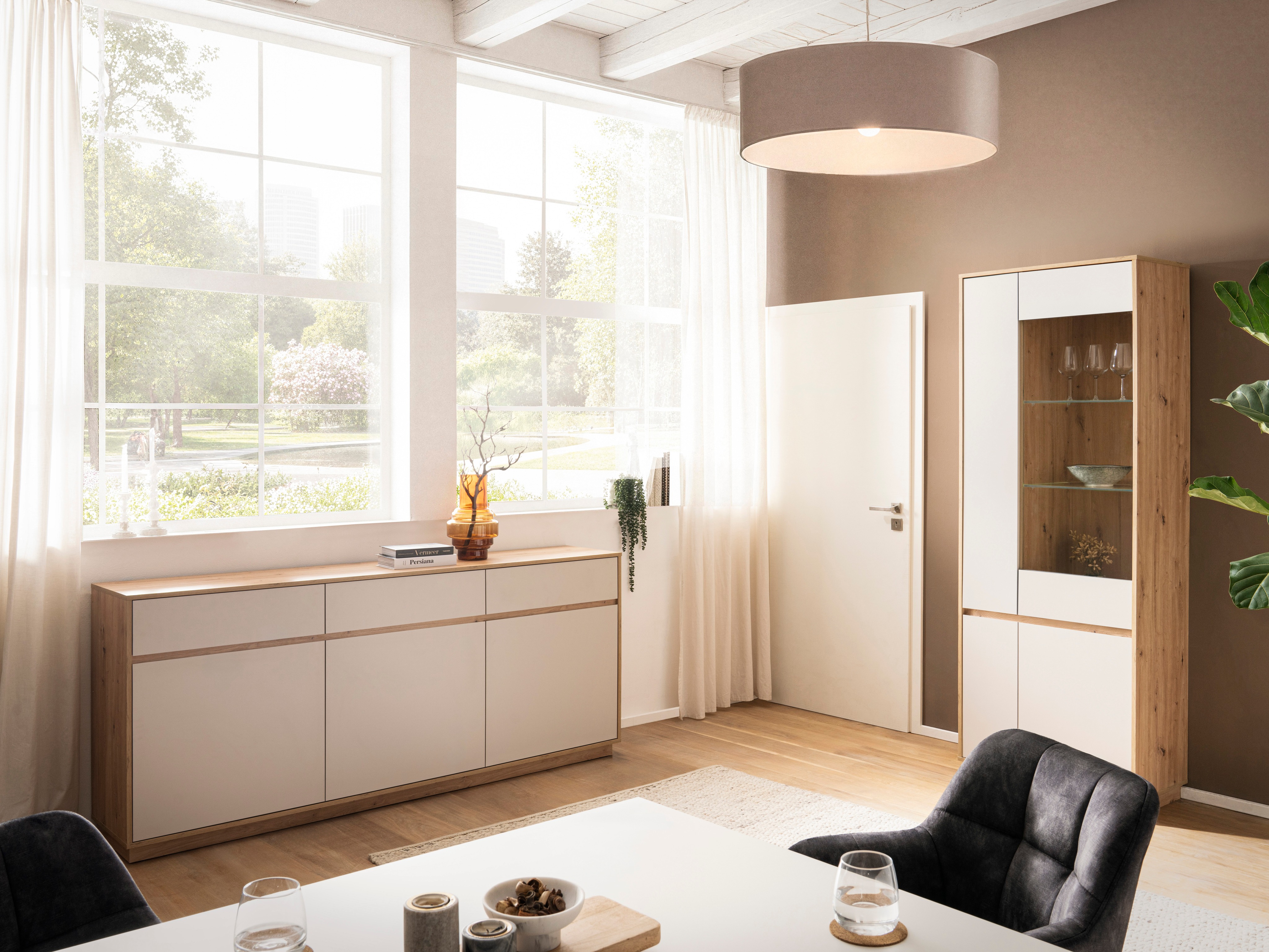 Kolekcija namještaja Ferciro