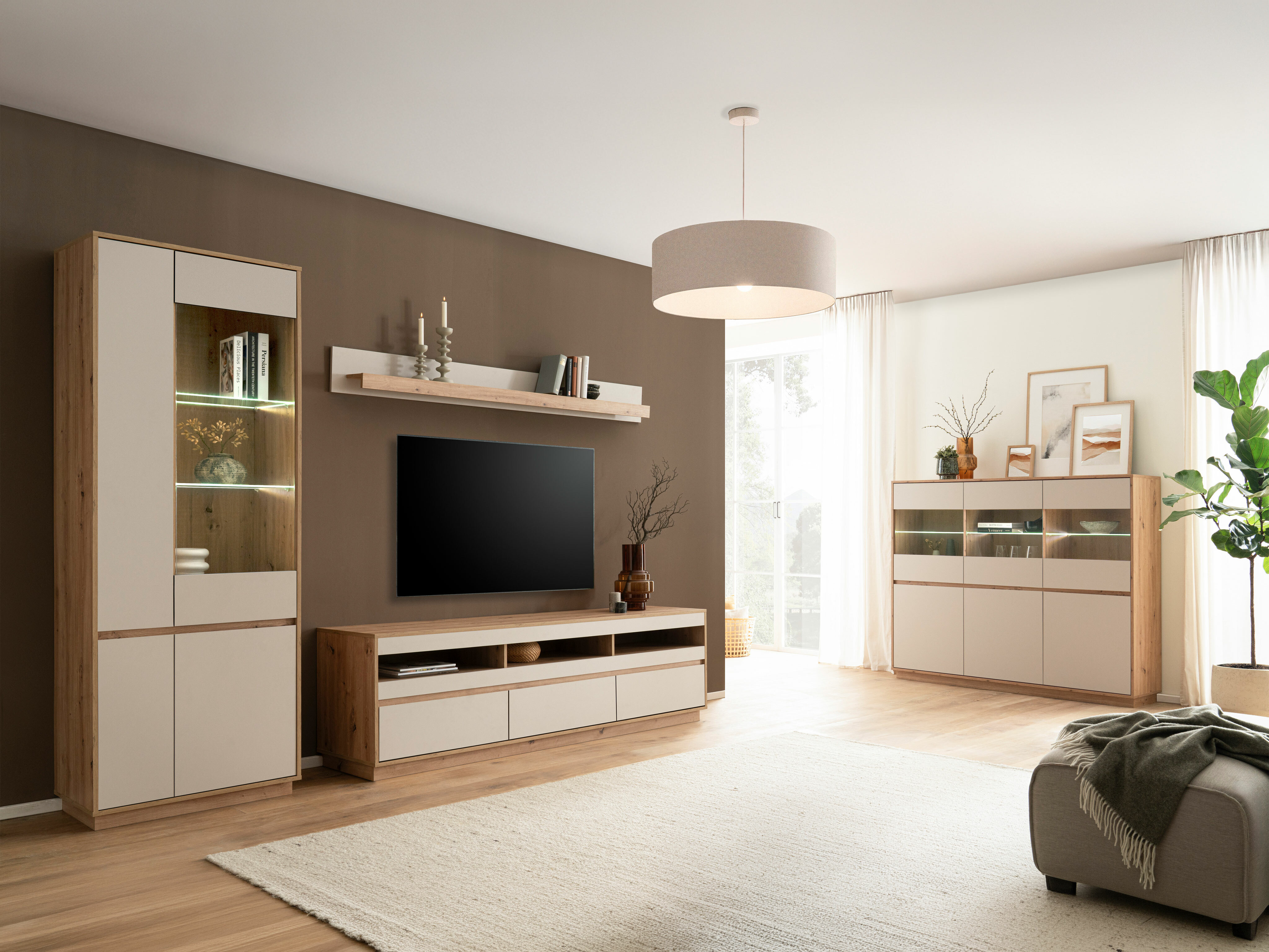 Kolekcija namještaja Ferciro