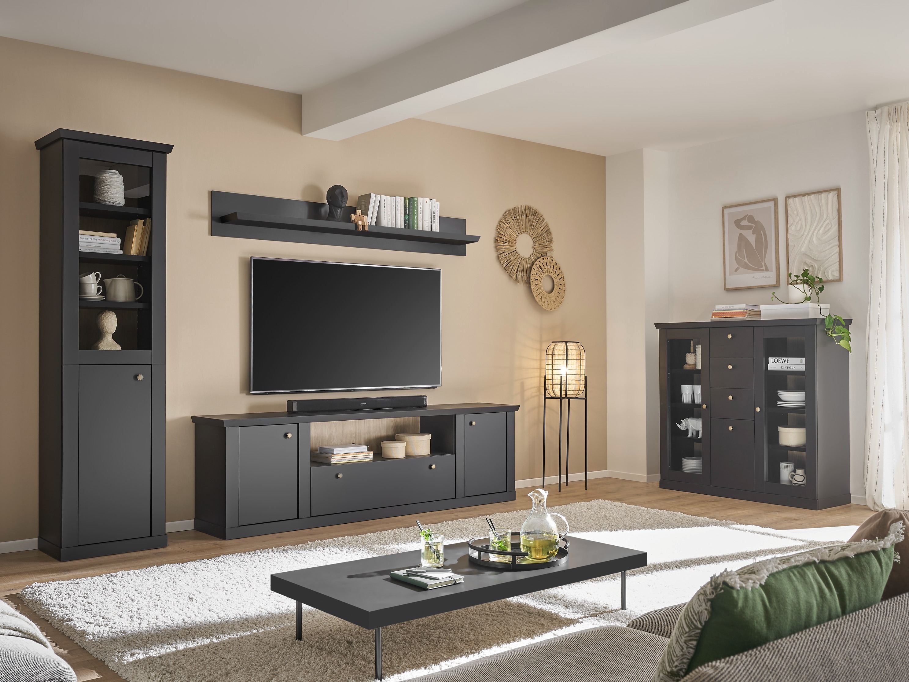 Kolekcija namještaja Lirsero