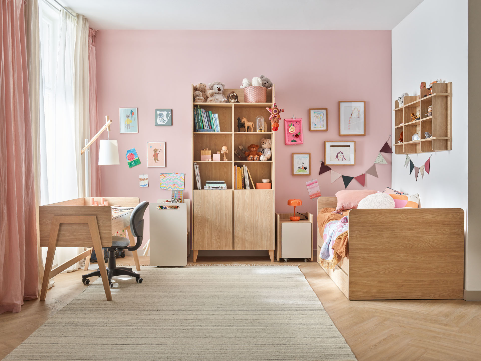 Kolekcija namještaja Velrome