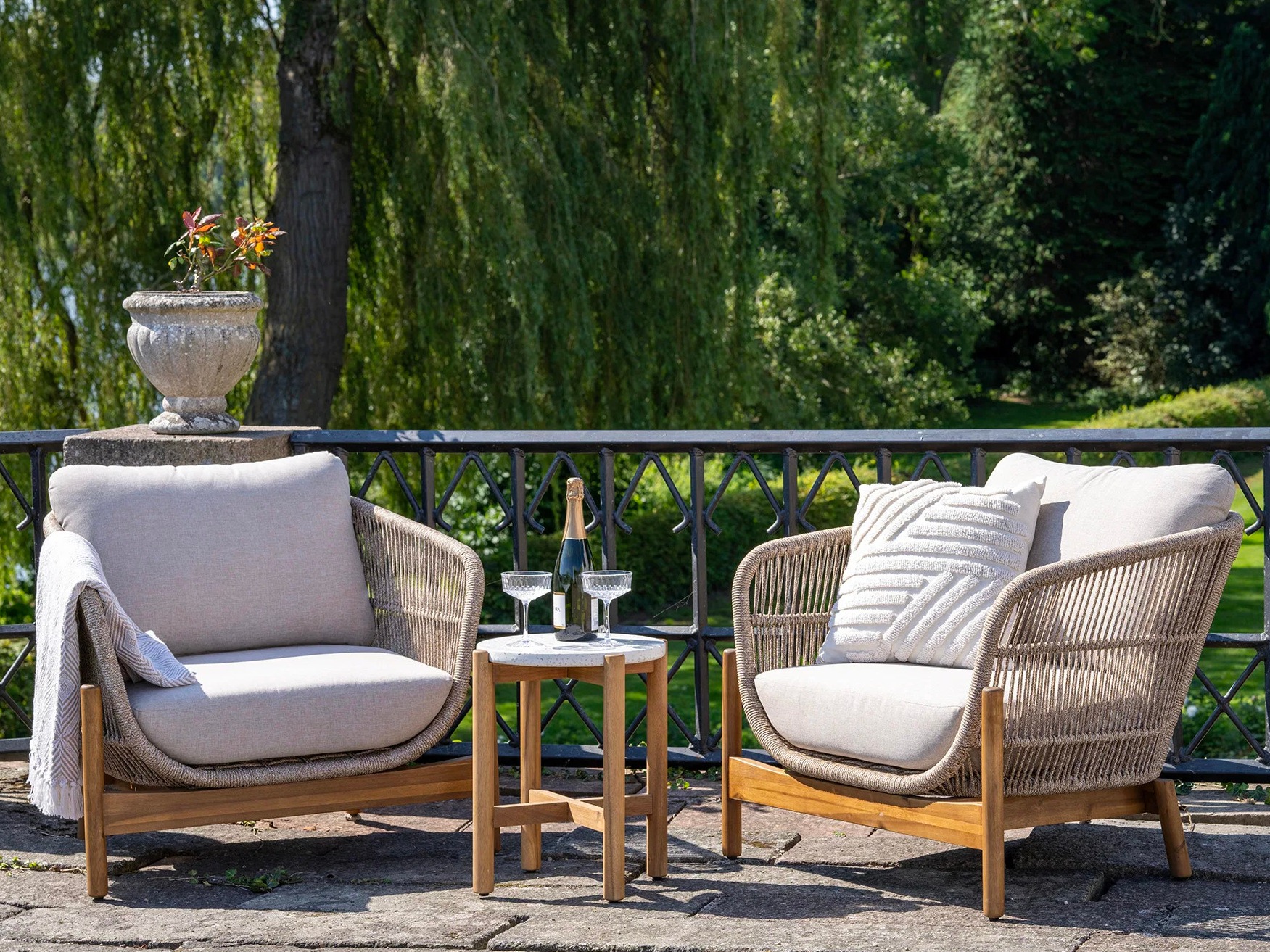 Kolekcija namještaja Tivevai