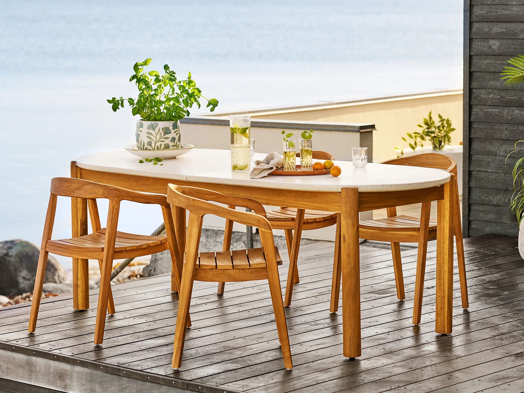 Kolekcija namještaja Tivevai