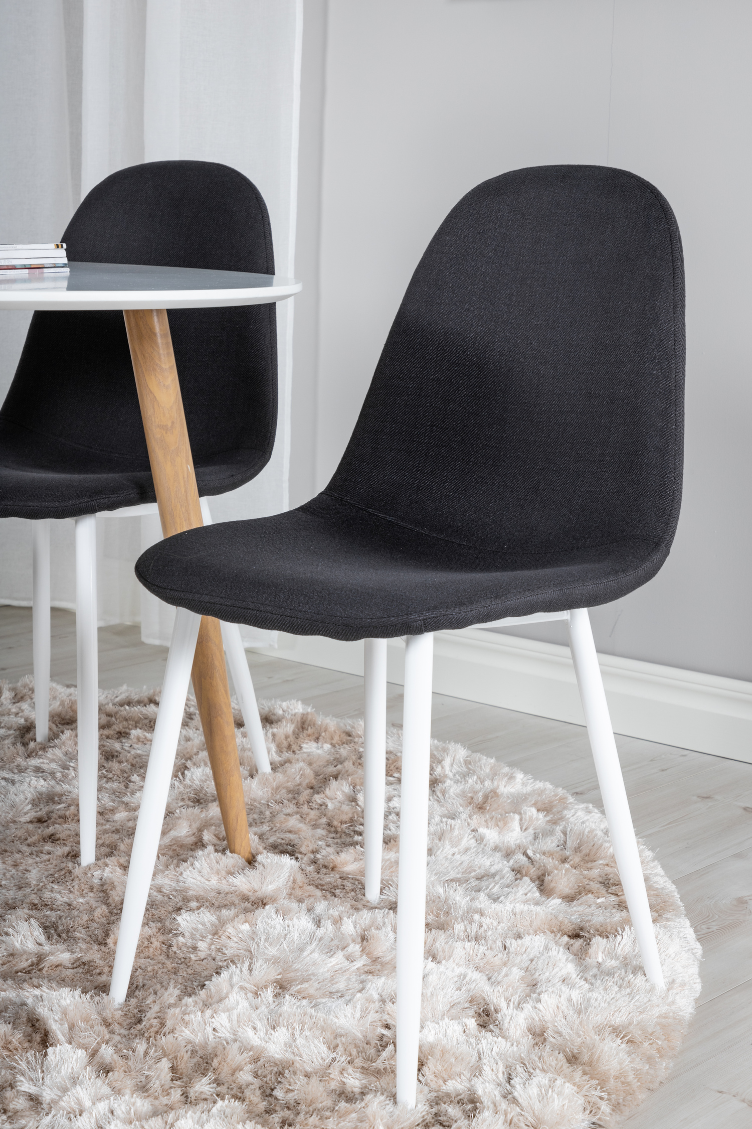 Blagovaonski set Dallas 291 (Crna + Bijela)