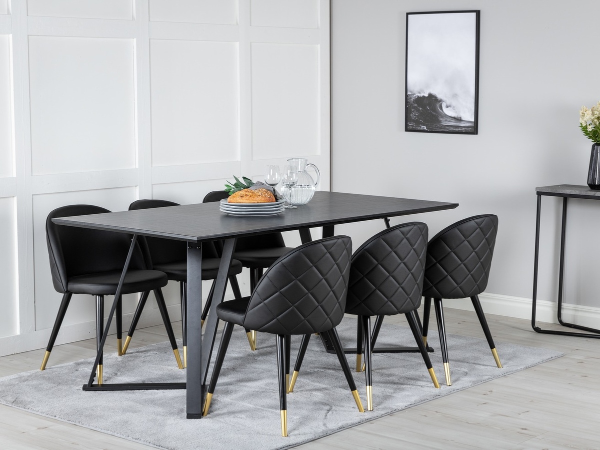 Blagovaonski set Dallas 1582