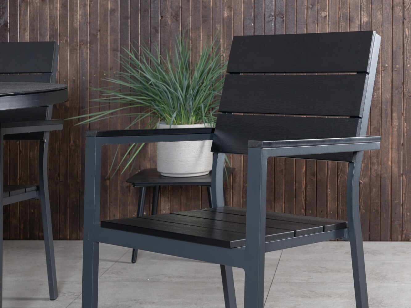 Vrtna stolica Dallas 717 (Crna)