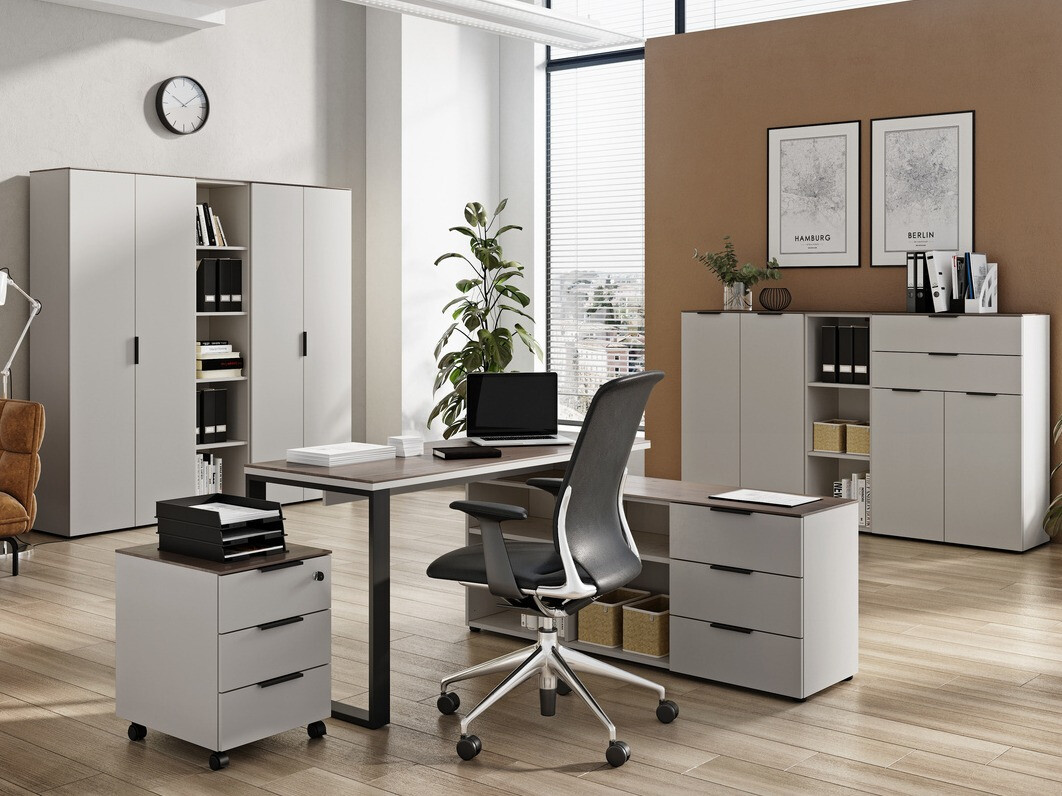 Kutni uredski stol Sacramento 497