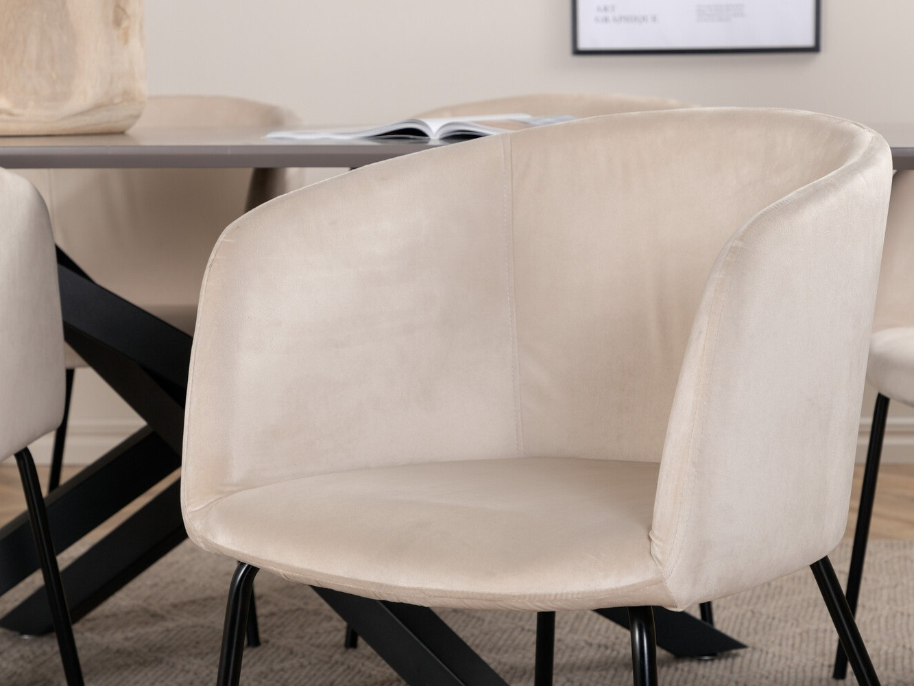 Blagovaonski set Dallas 3036 (Krem + Crna)