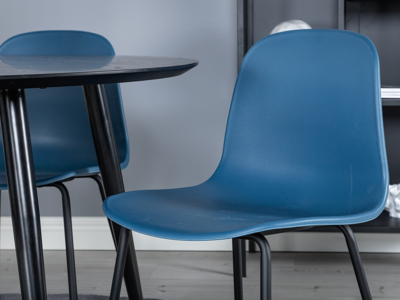 Blagovaonski set Dallas 1622 (Plava + Crna)