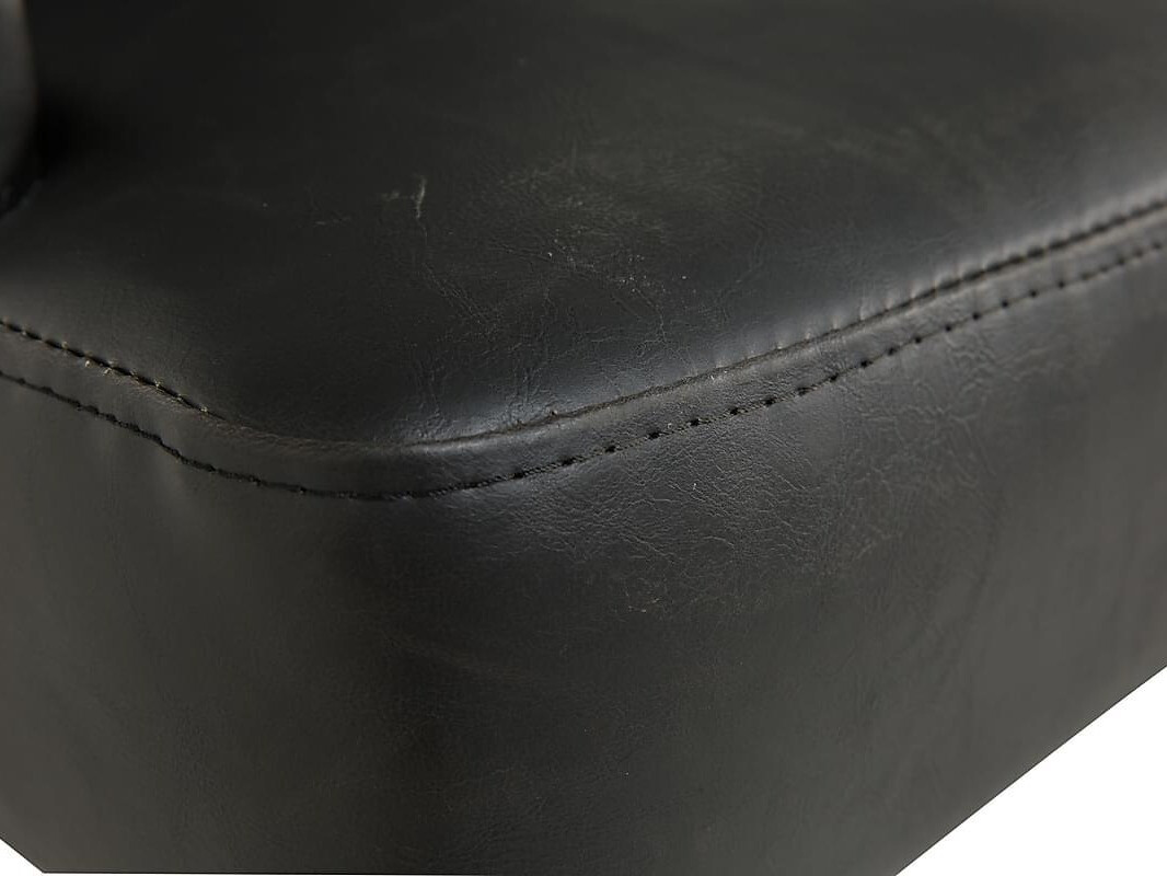 Stolica Manor House 179 (Crna)