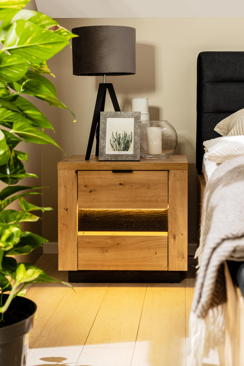 Noćni ormarić Sermeli 109