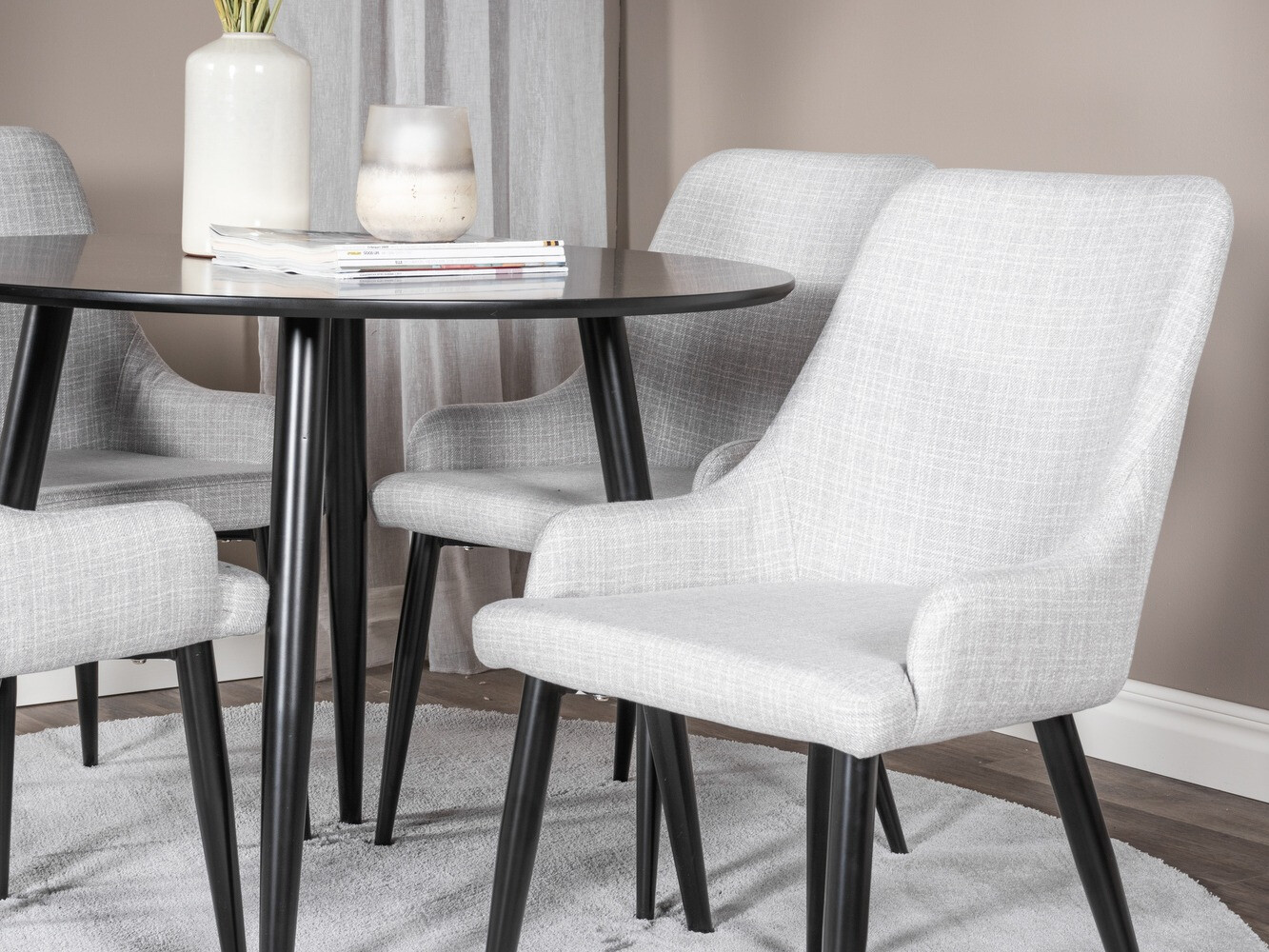 Blagovaonski set Dallas 1268