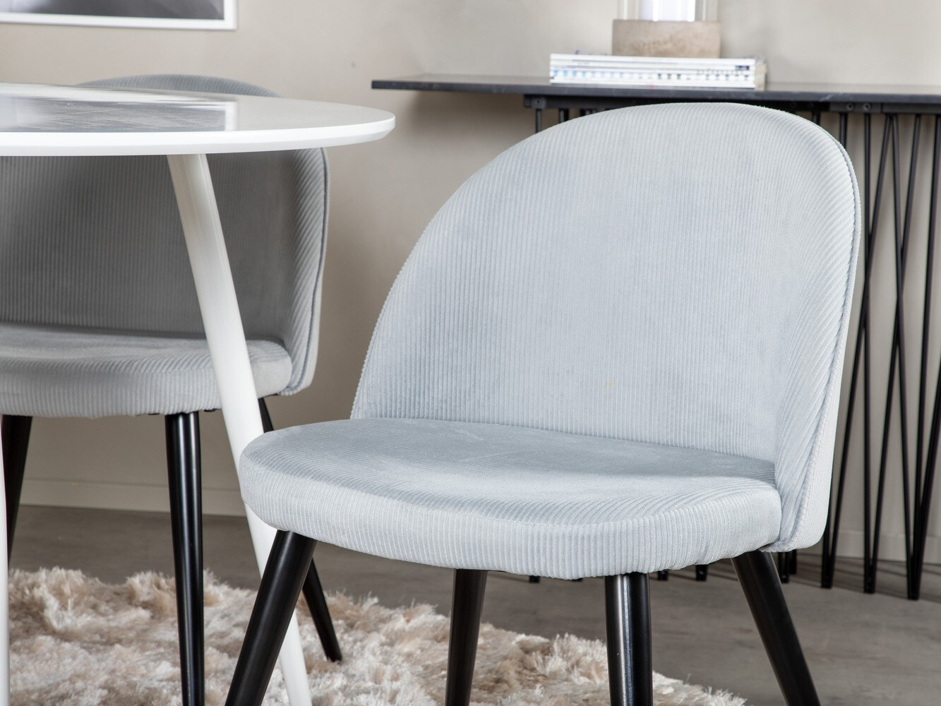 Blagovaonski set Dallas 1545