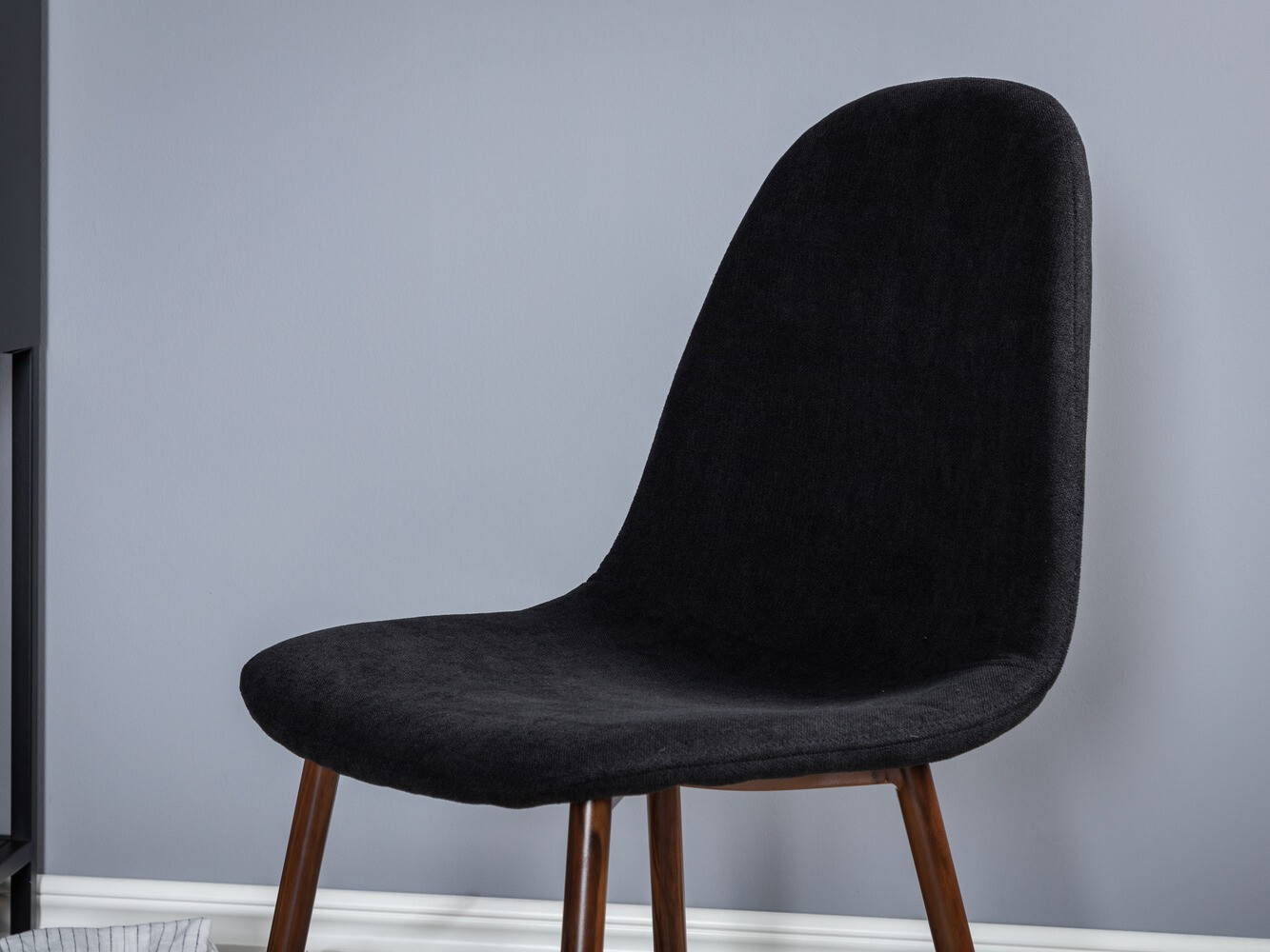 Blagovaonski set Dallas 1548