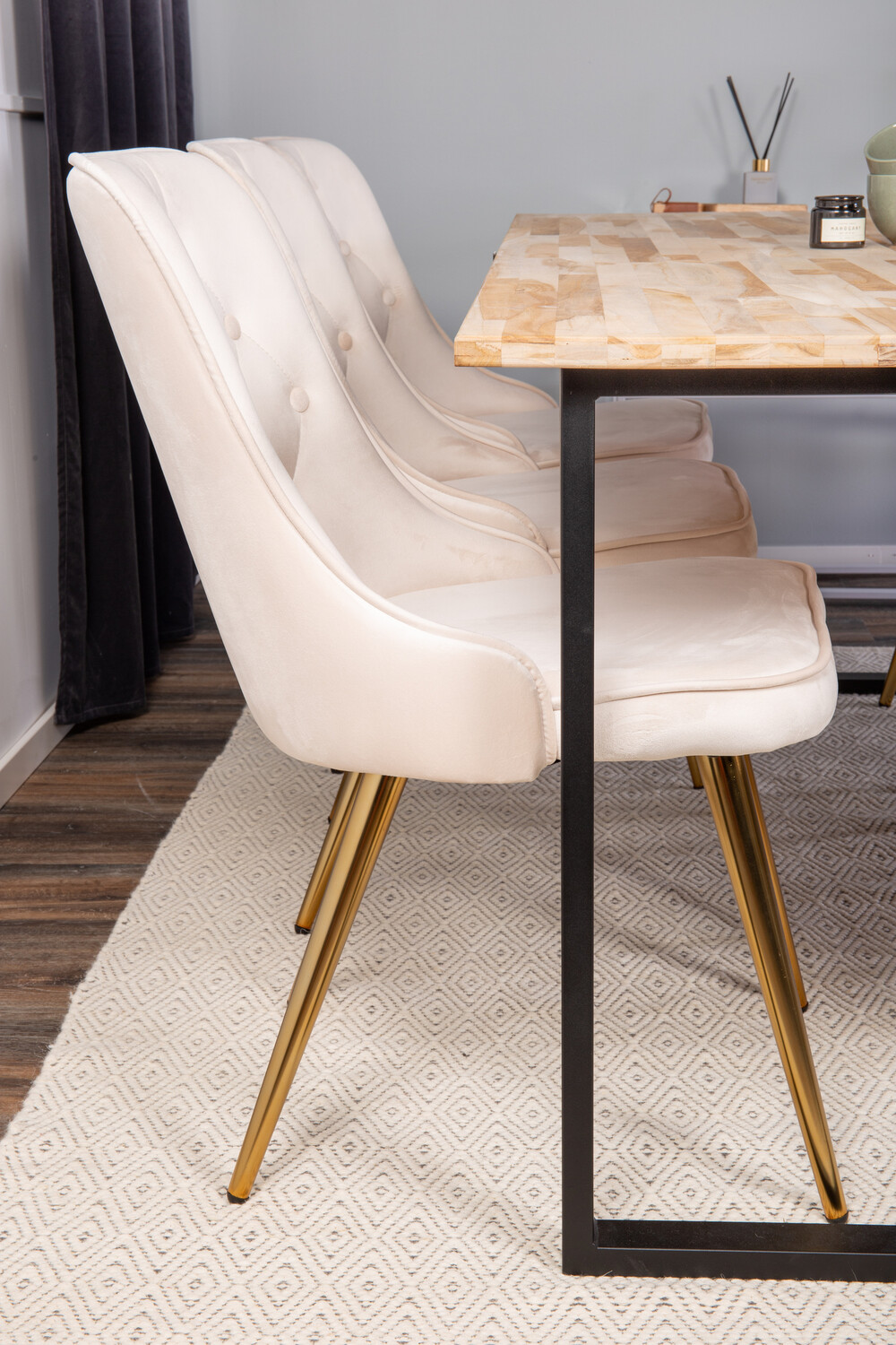 Blagovaonski set Dallas 2092