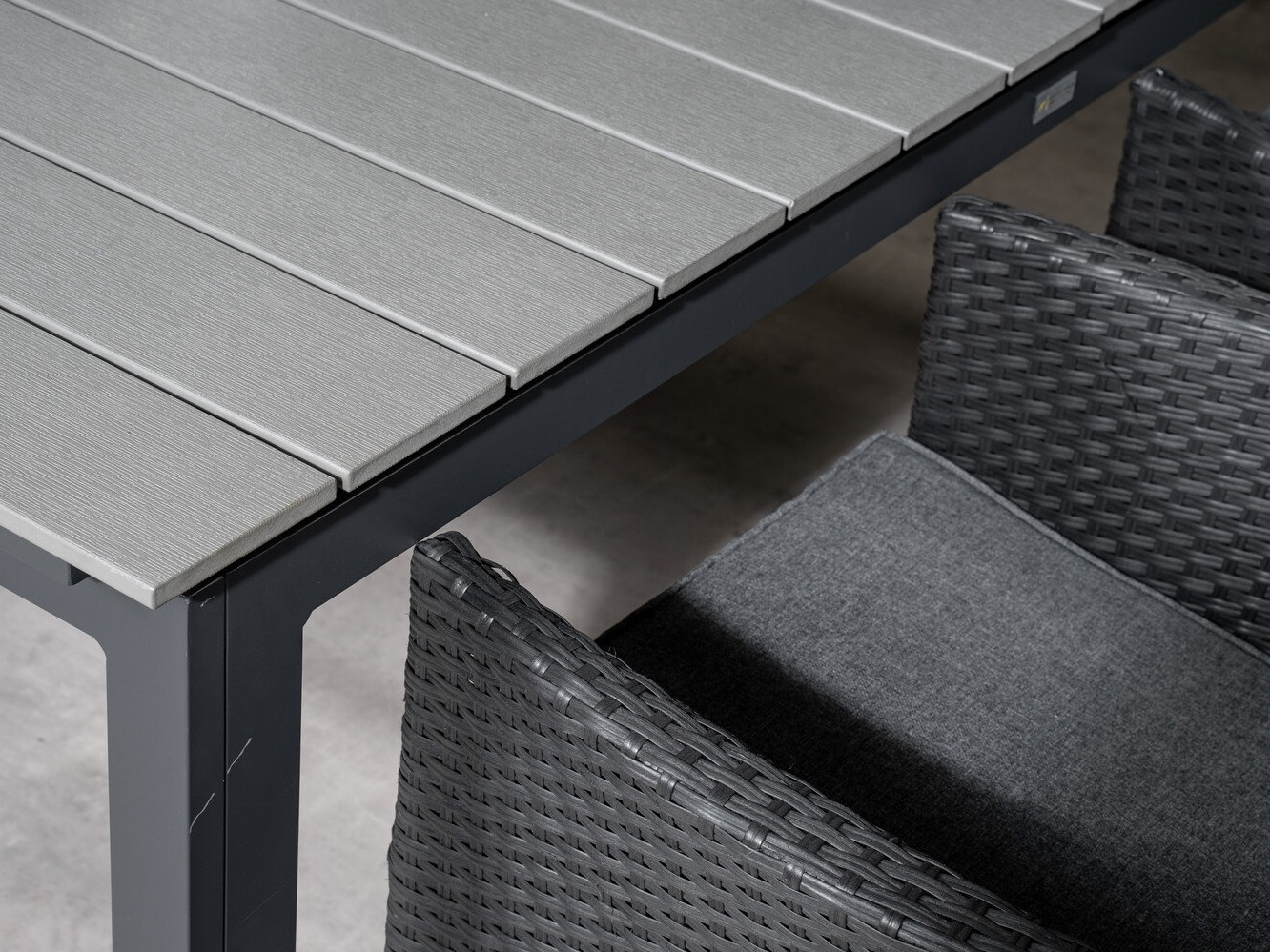 Set stola i stolica Dallas 2336