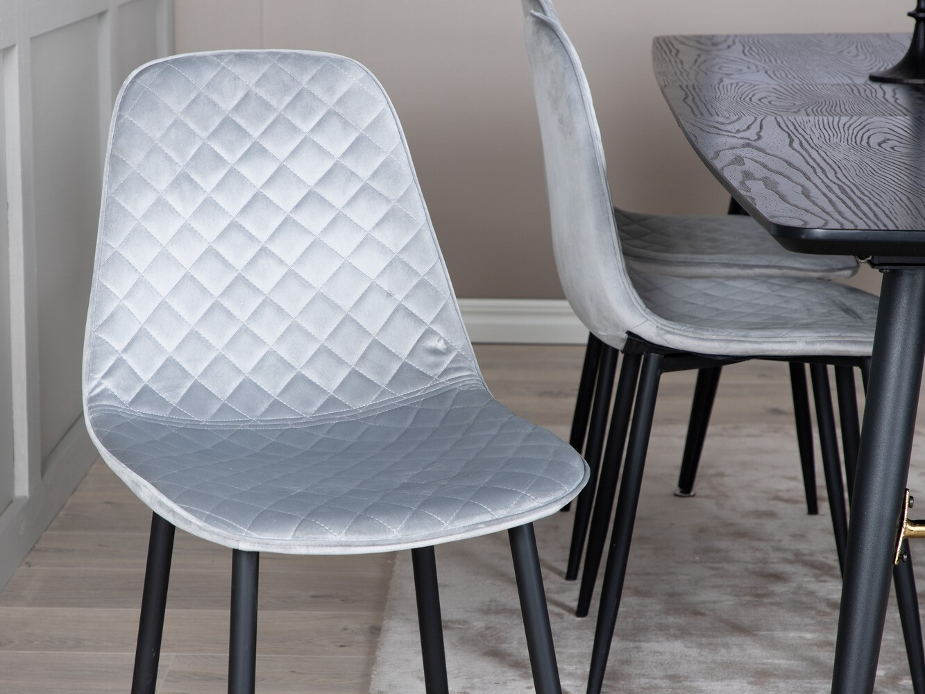 Blagovaonski set Dallas 1448 (Siva + Crna)