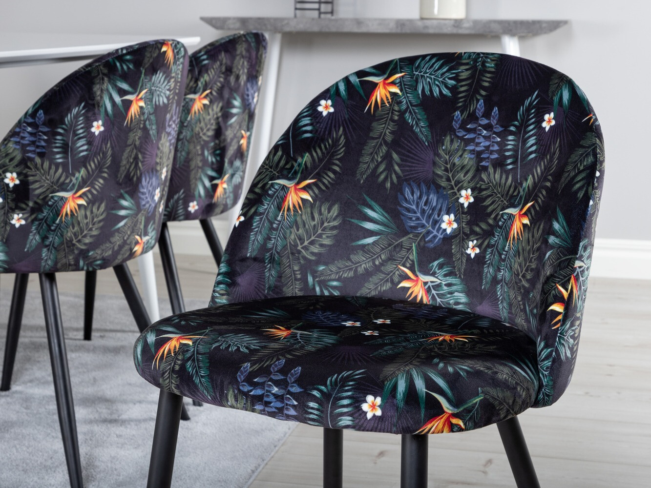 Blagovaonski set Dallas 1624 (Cvjetni uzorak)