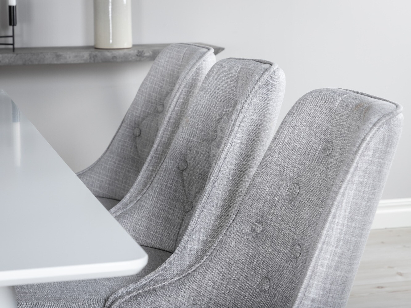 Blagovaonski set Dallas 1625 (Svijetlo siva + Bijela)