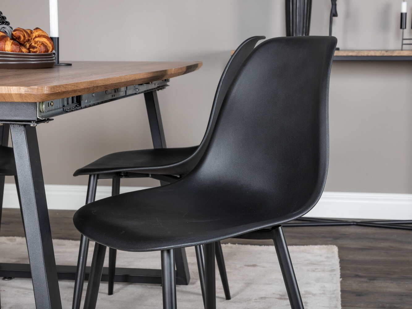 Blagovaonski set Dallas 329 (Crna)