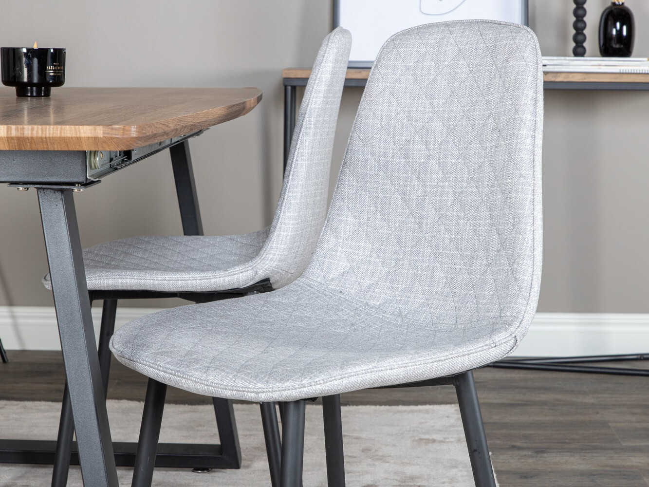 Blagovaonski set Dallas 336 (Svijetlo siva + Crna)