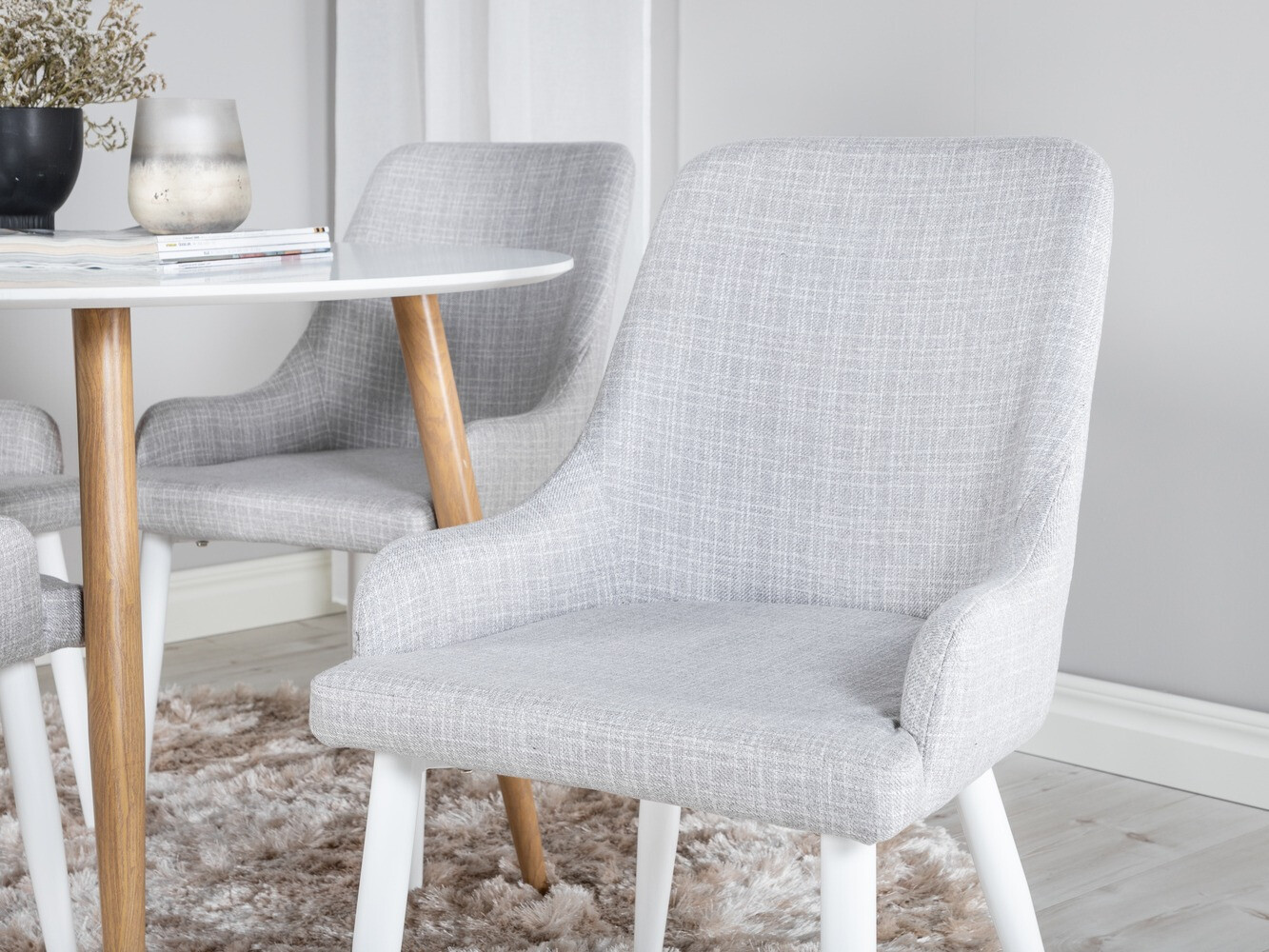 Blagovaonski set Dallas 299 (Svijetlo siva + Bijela)