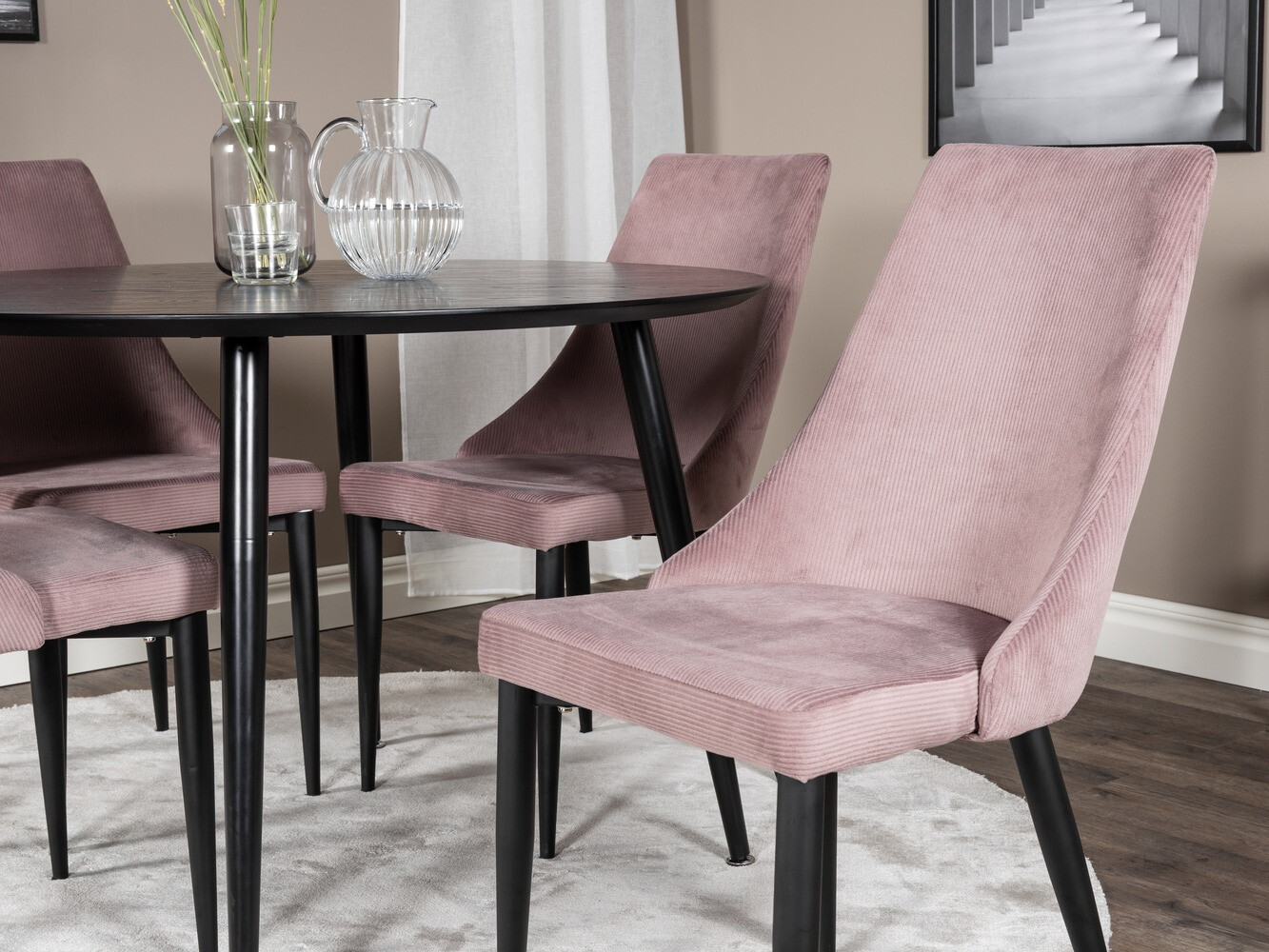 Blagovaonski set Dallas 1561