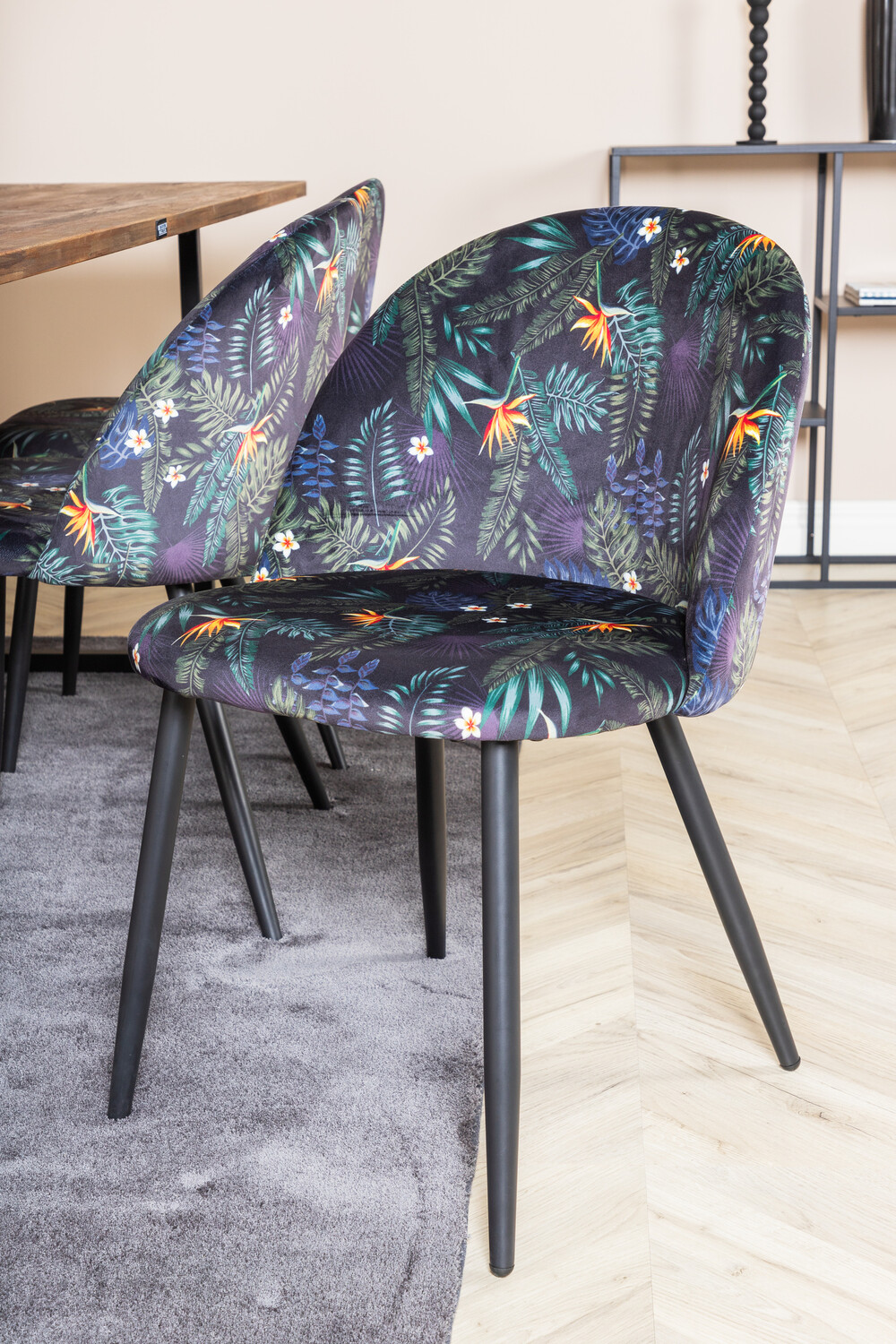 Blagovaonski set Dallas 1598 (Cvjetni uzorak)