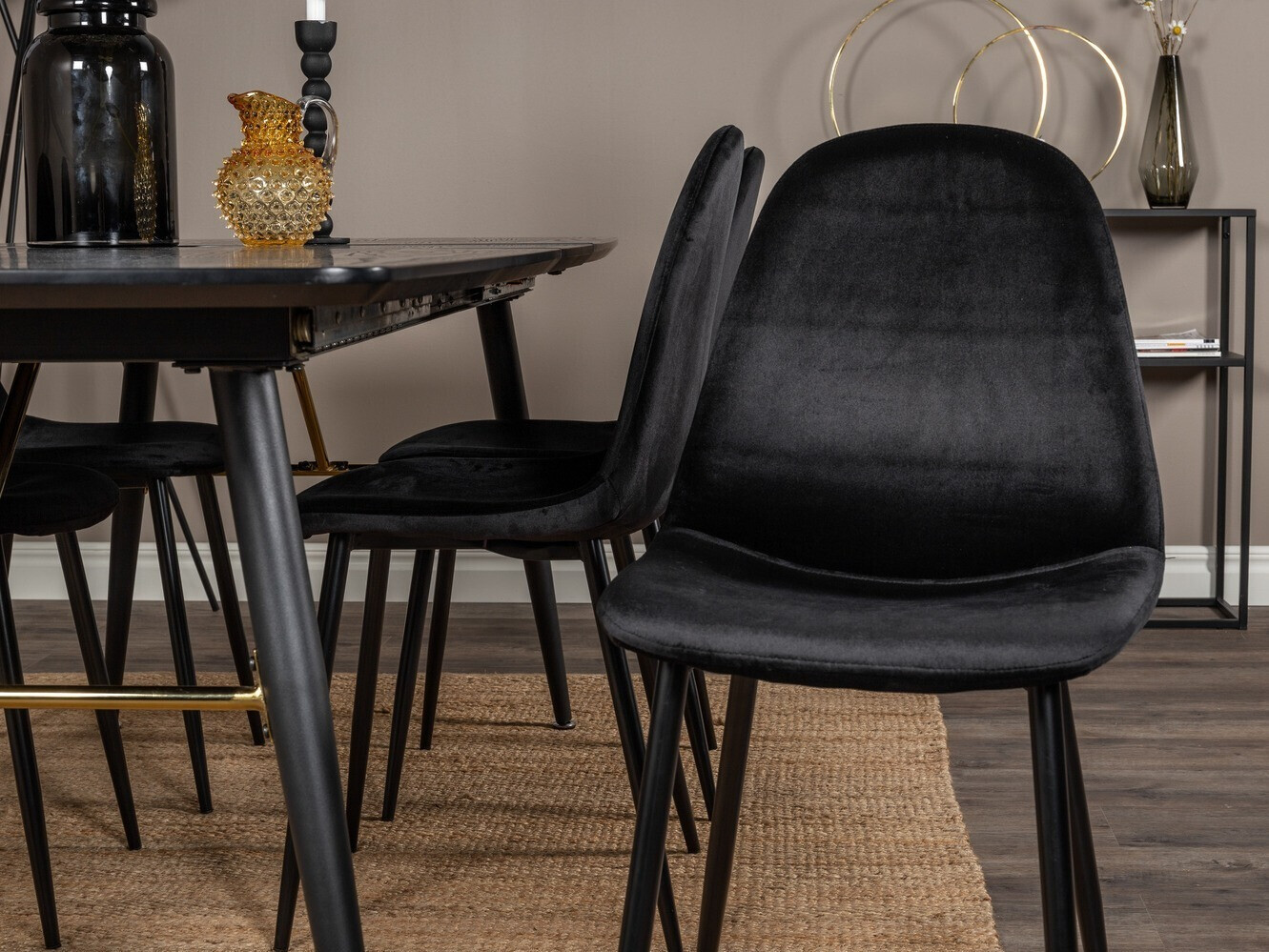 Blagovaonski set Dallas 1580 (Crna)