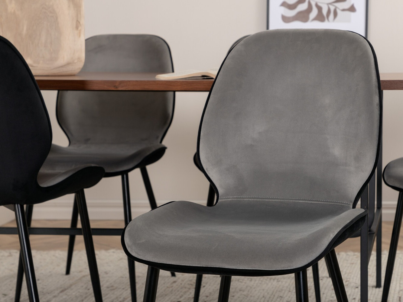 Blagovaonski set Dallas 2782 (Orah + Crna)