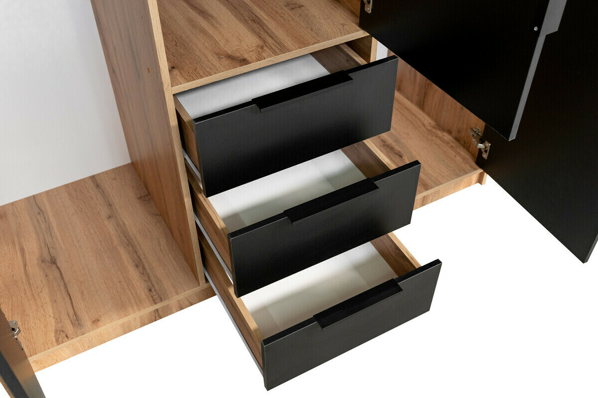 Ormar Collis IV (Hrast Wotan)