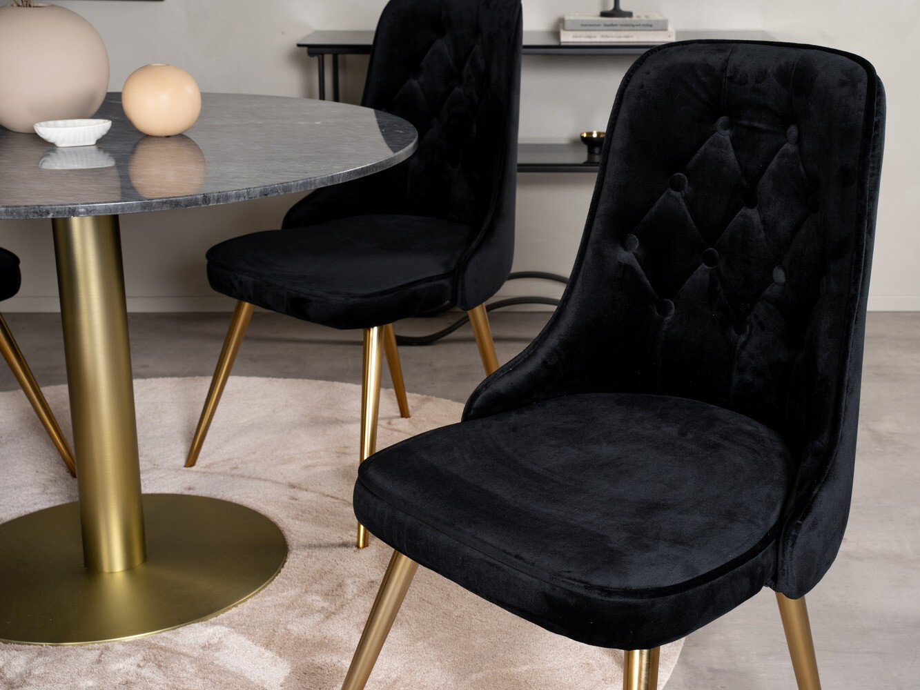 Blagovaonski set Dallas 370 (Crna + Zlatna)