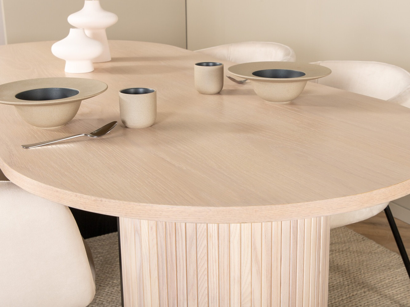 Blagovaonski set Dallas 2767 (Krem + Crna)