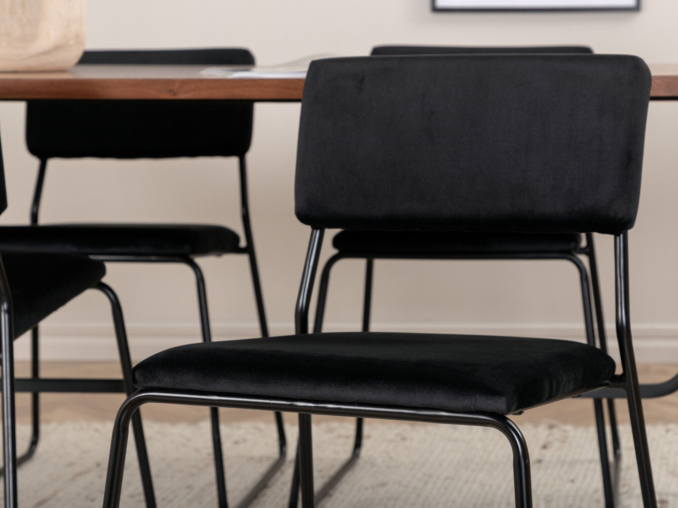 Blagovaonski set Dallas 2795 (Crna)