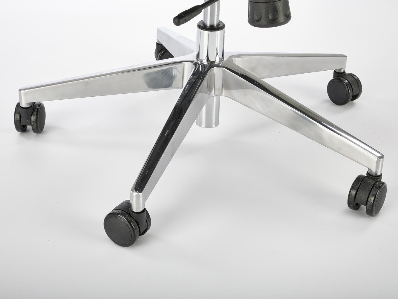 Uredska stolica Houston 1417