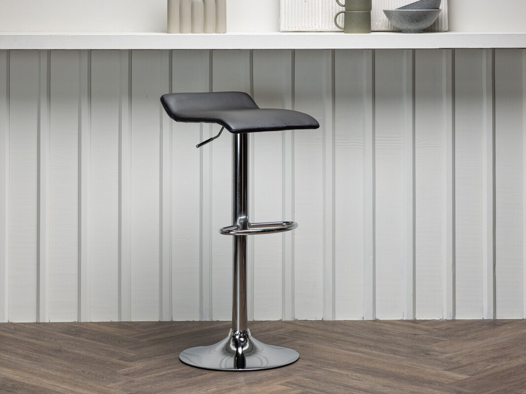 Barska stolica Dallas 3884