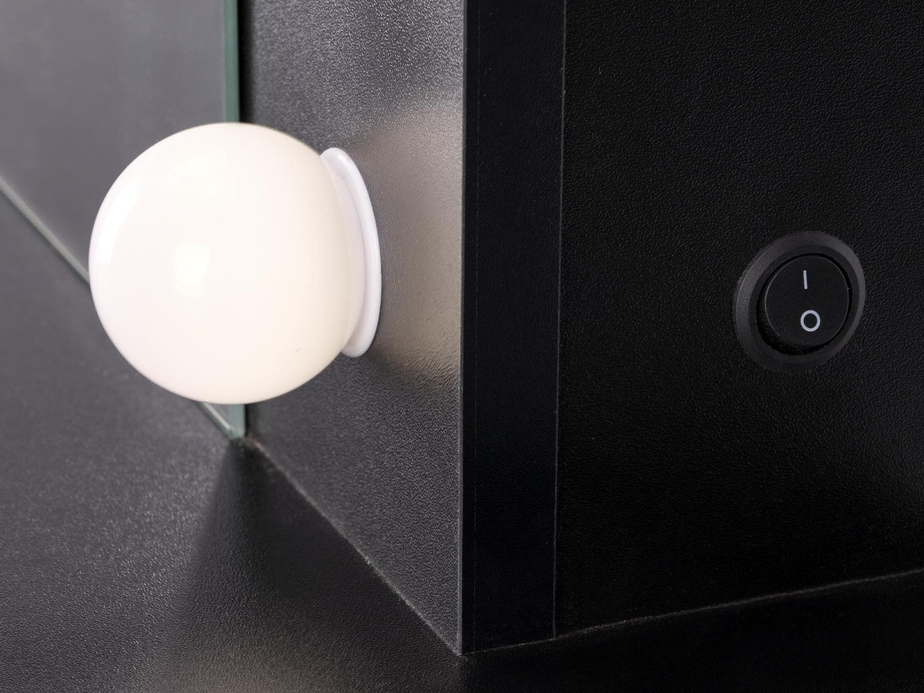 Toaletni stolić Houston 1504 (Crna)