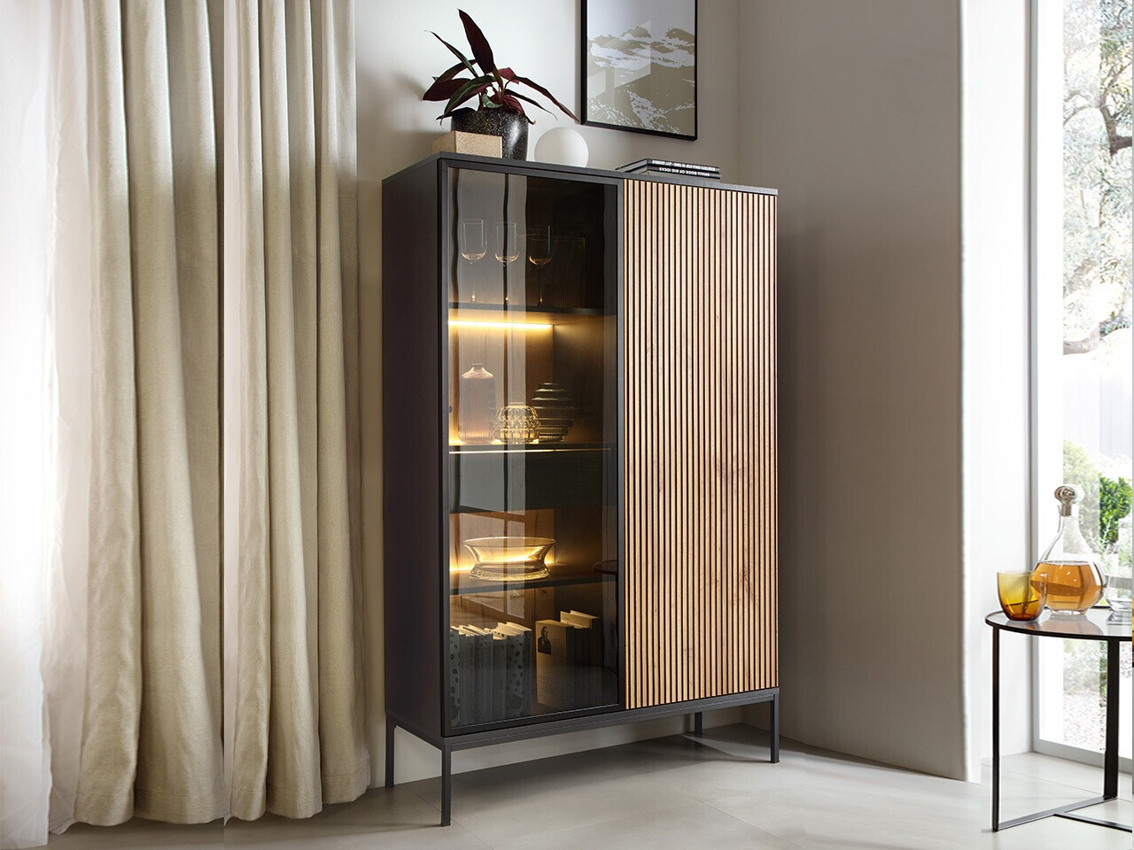 Polica Manal (Crna + Hrast Wotan)