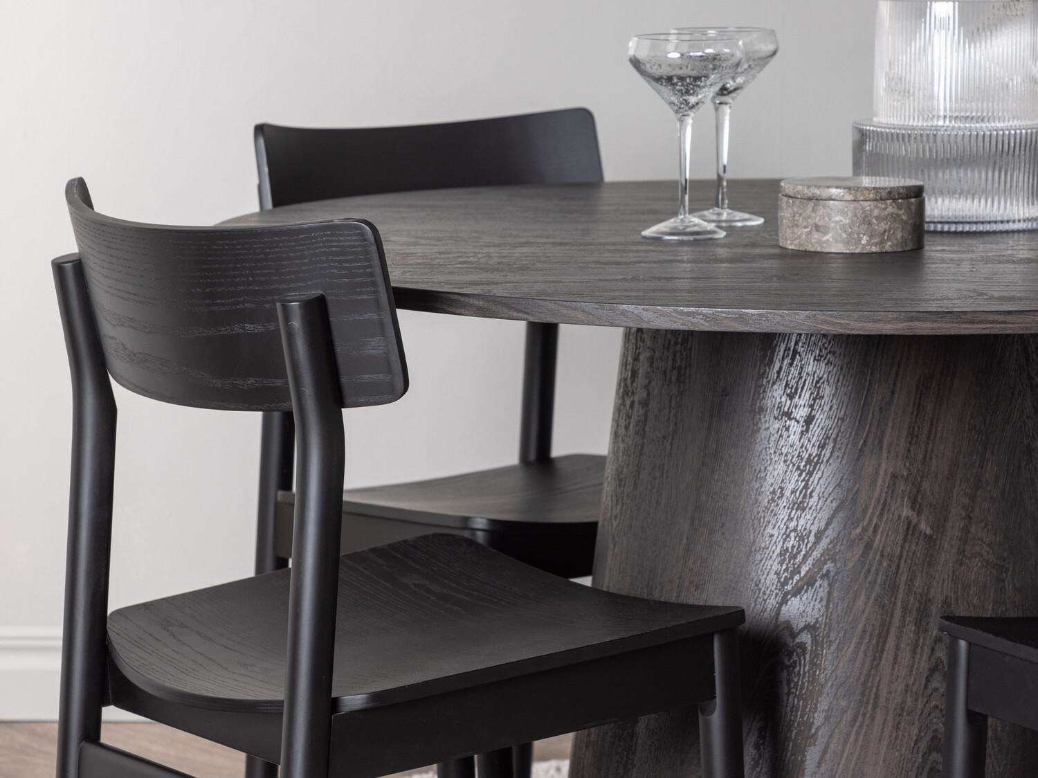 Blagovaonski set Dallas 4256 (Tamno smeđa)