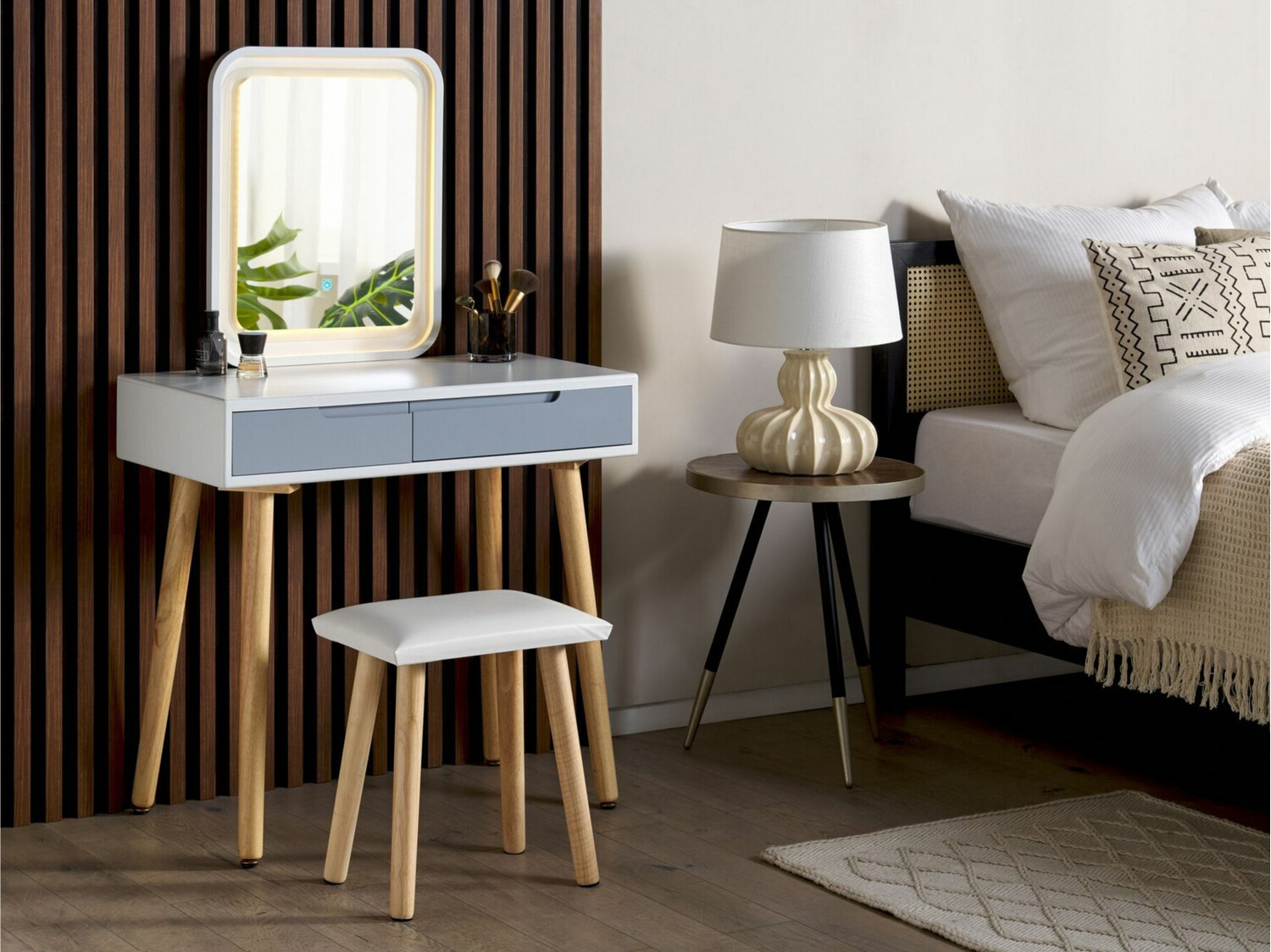 Toaletni stolić Berwyn 844