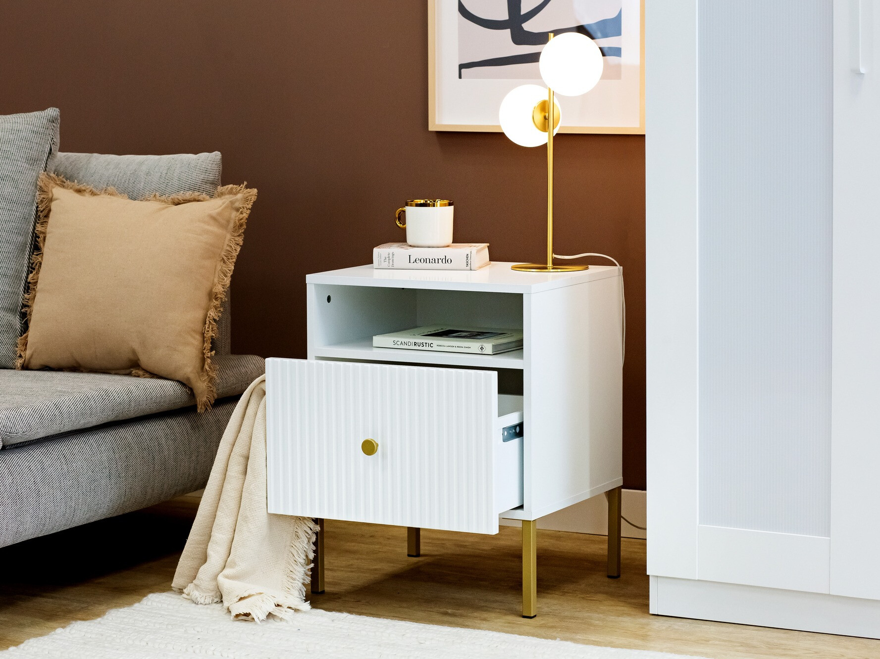 Noćni ormarić Etliva 106 (Bijela + Zlatna)