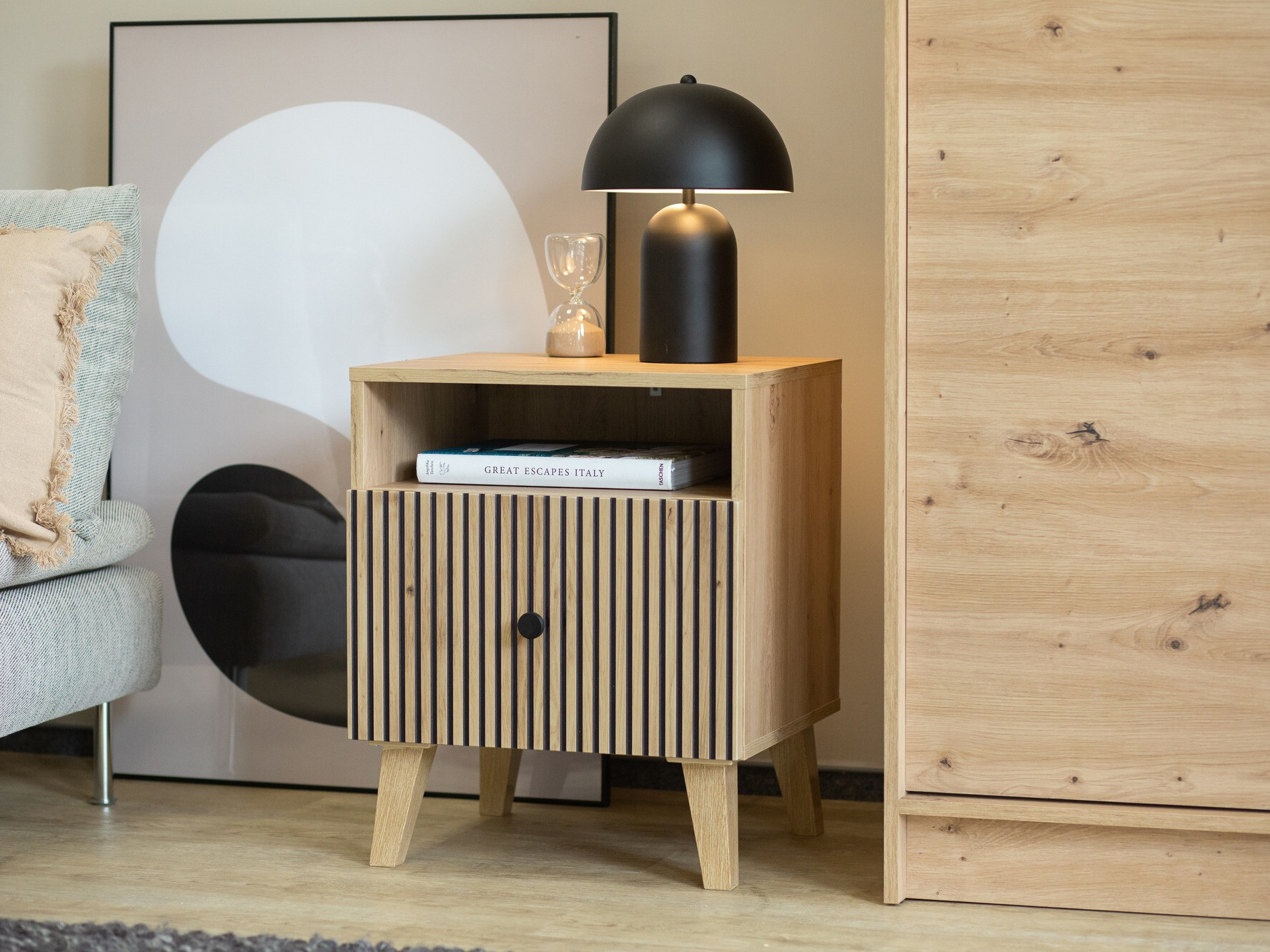 Noćni ormarić Beltivi 106