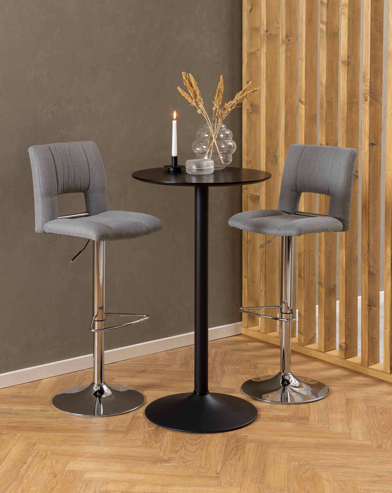 Polubarska stolica Norsica 164 (Svijetlo siva + Srebrna)