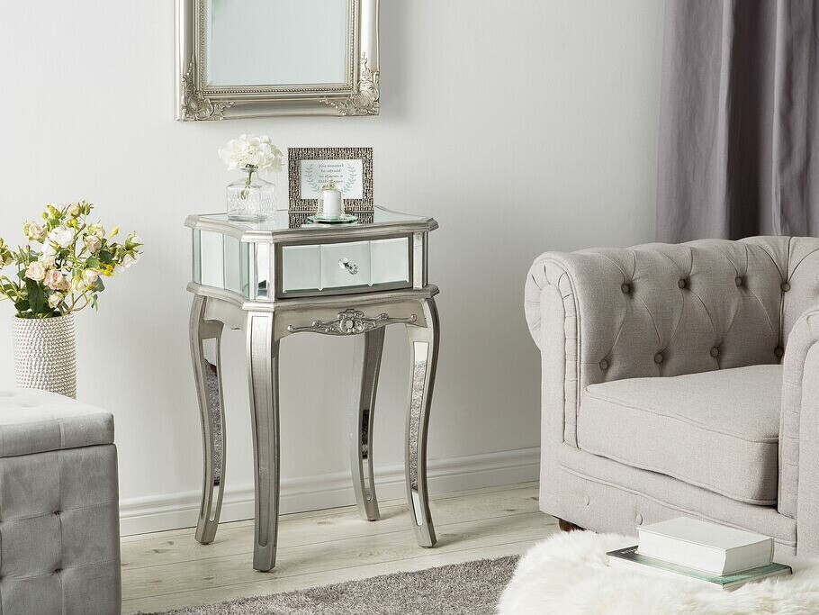 Pomoćni stolić Berwyn 1661