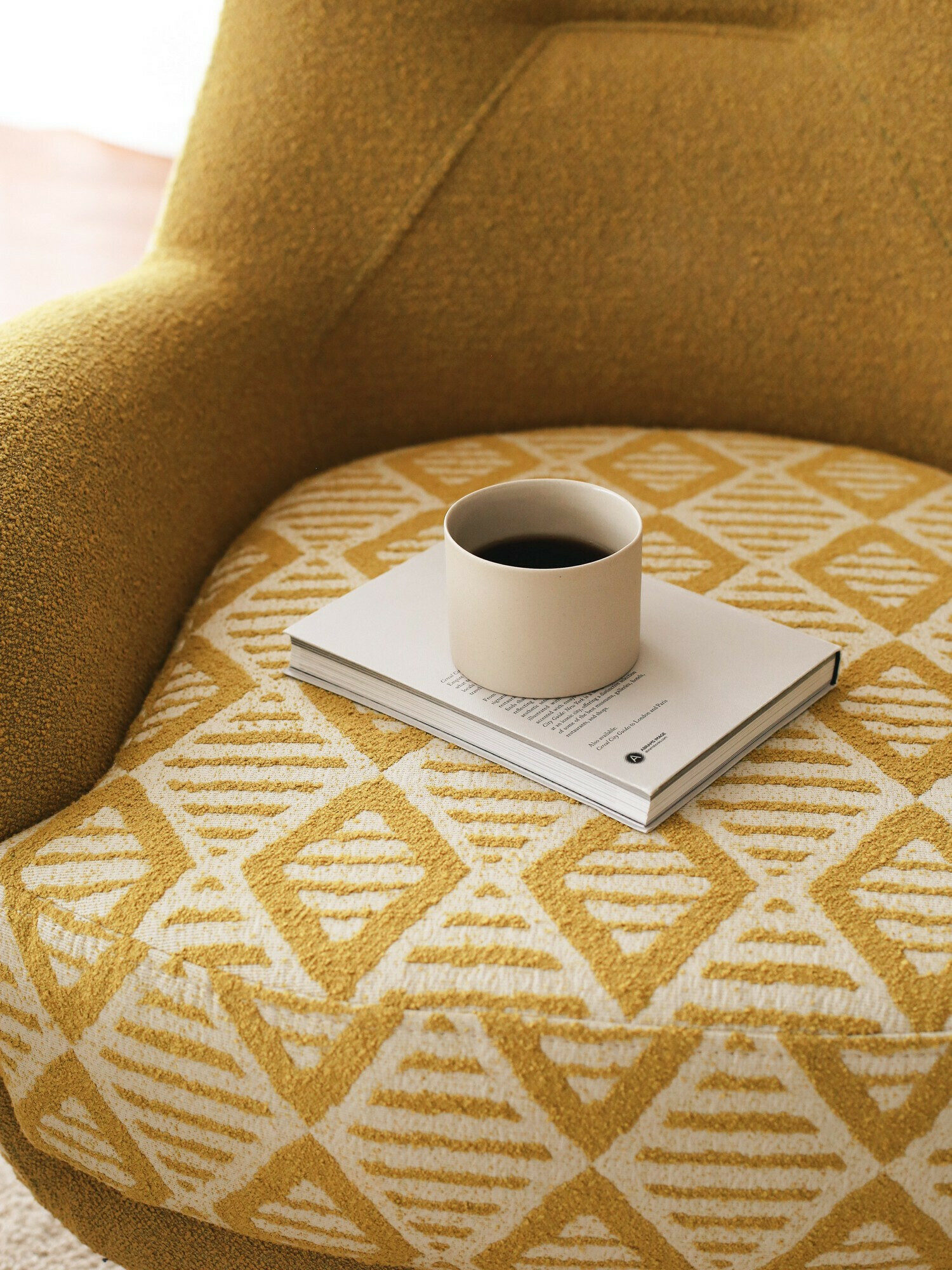 Fotelja Altadena 536