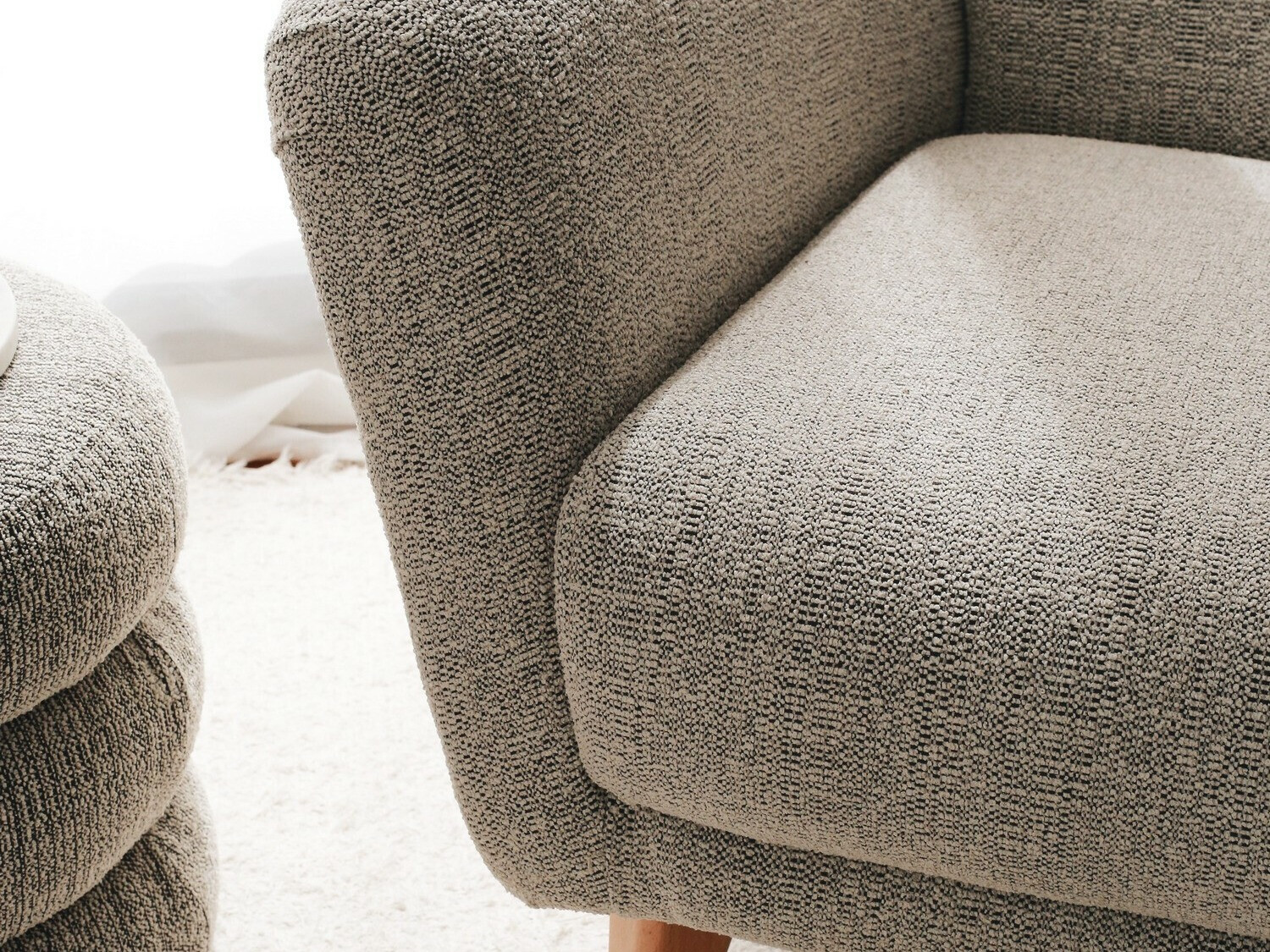 Fotelja Altadena 541 (Siva)