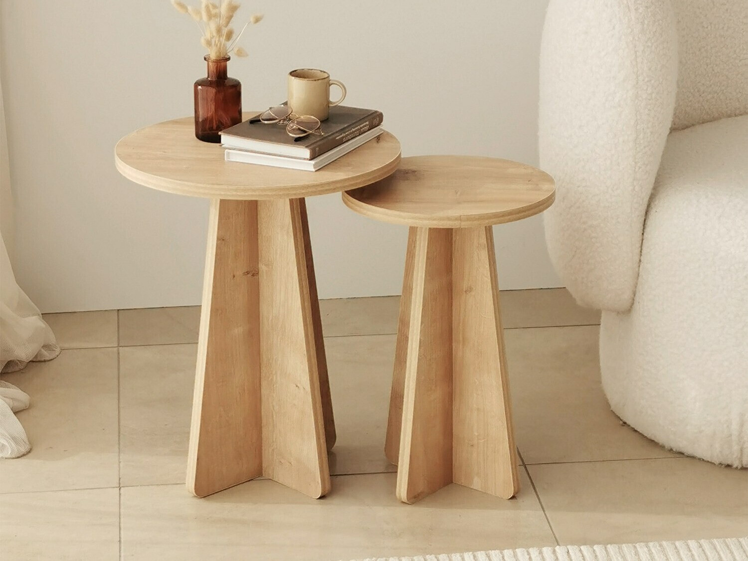 Set pomoćnih stolića Kailua 1858 (Hrast)