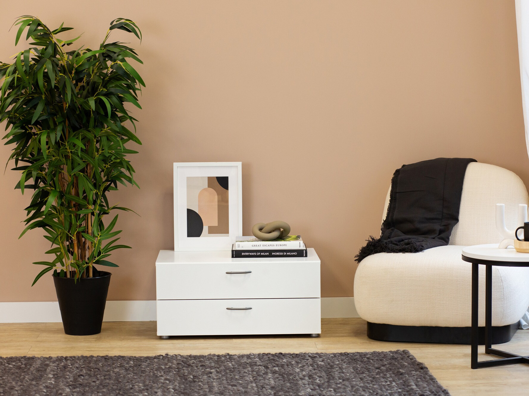 Pomoćni stolić Bristol 185 (Bijela)