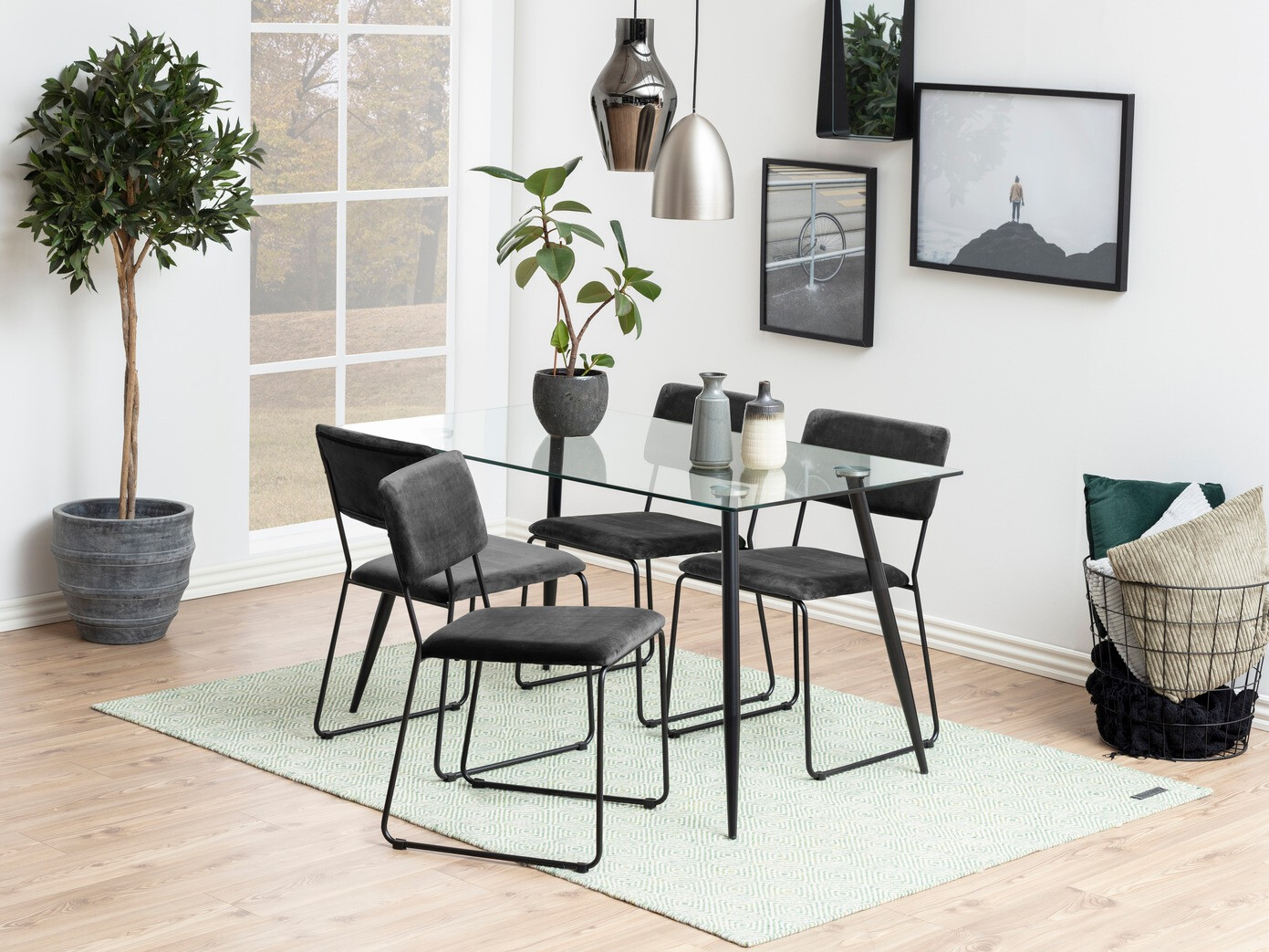 Blagovaonski set Norsica 557 (Tamno siva + Crna)