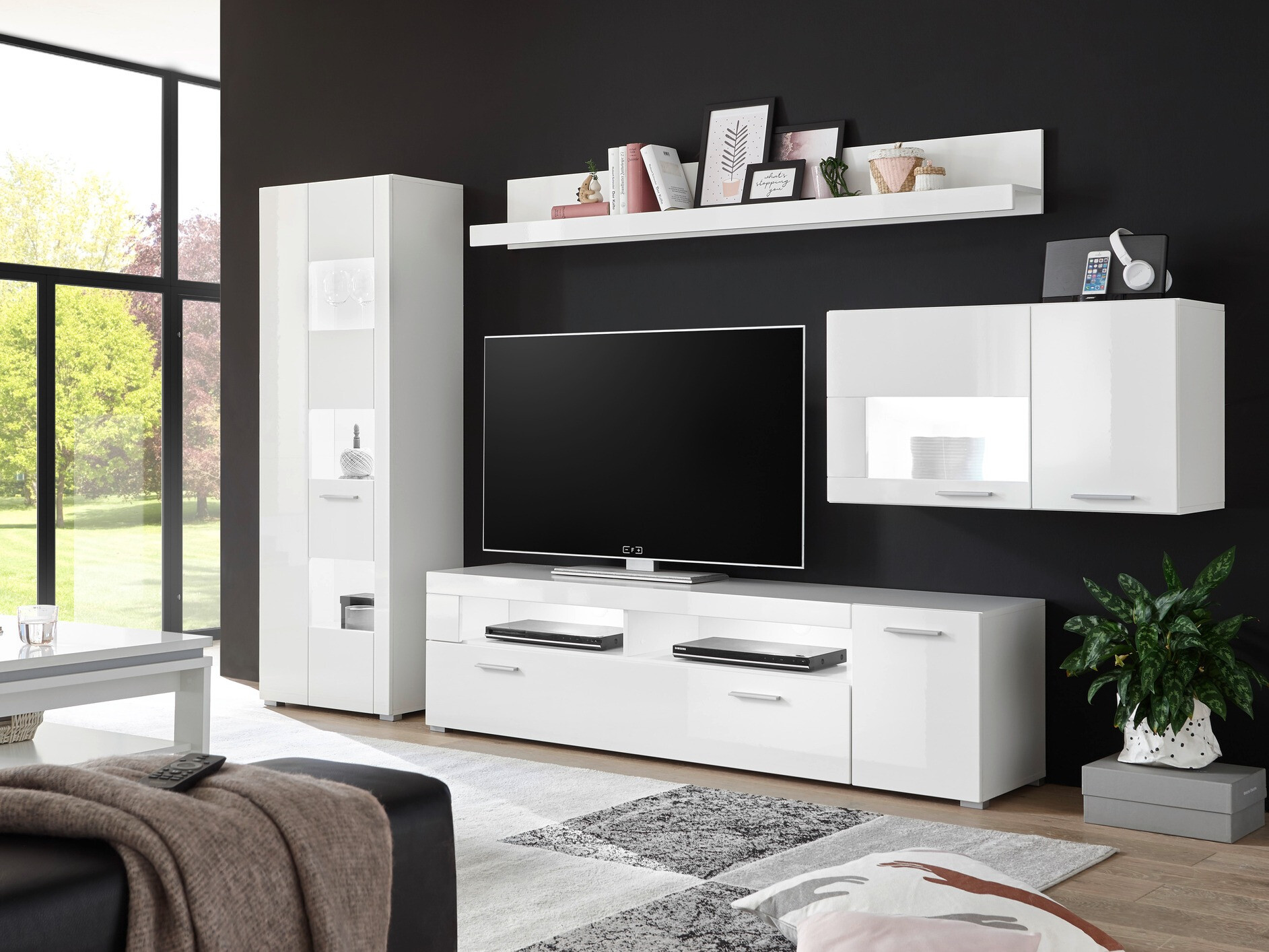 Zidna polica Voleva 112