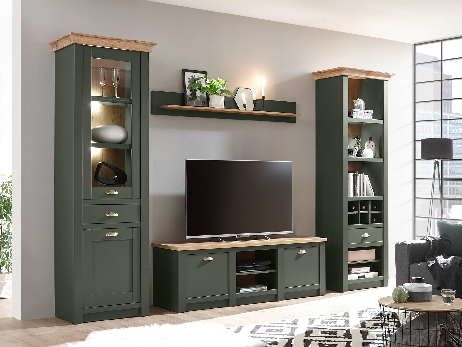 Set za dnevni boravak Lirvela 111